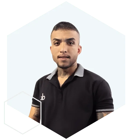 Santiago Cardona Auxiliar de Experiencia al Usuario